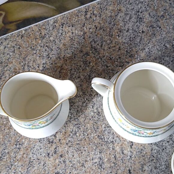 Nortake Ivory China Sugar Bowl, Creamer Dishes - Picture 4 of 6